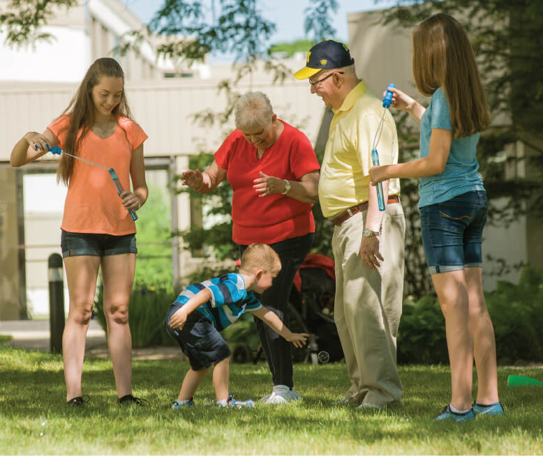 DSC_5202 seniors playing with their grandchildren
